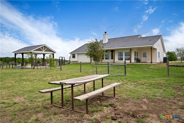 1854 County Road 464, Elgin, TX 78621