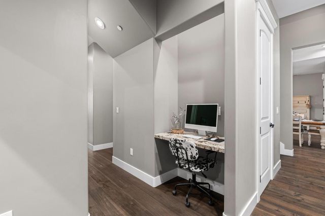 1842 E Palm Tree Ln, Manteca, CA 95336