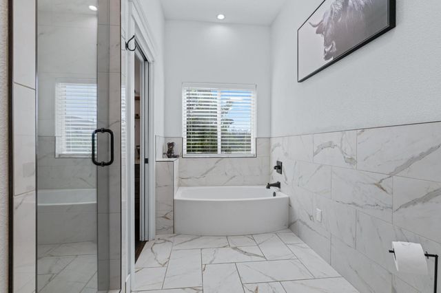 1842 E Palm Tree Ln, Manteca, CA 95336