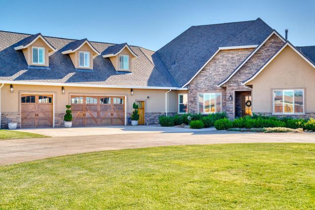 1842 E Palm Tree Ln, Manteca, CA 95336