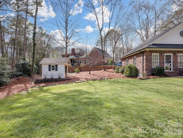 837 Tanglewood Drive NE, Concord, NC 28025
