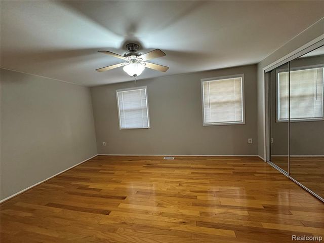 1775 Brentwood Drive, Troy, MI 48098
