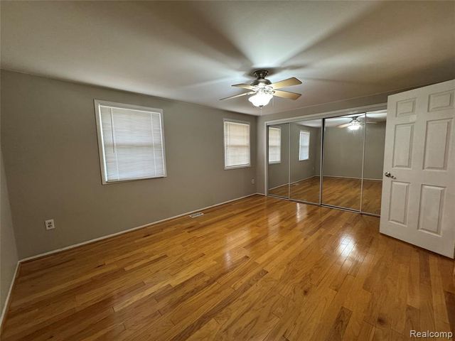 1775 Brentwood Drive, Troy, MI 48098
