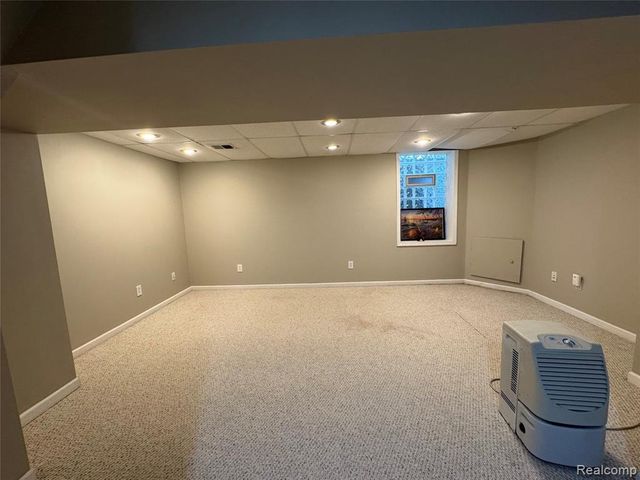1775 Brentwood Drive, Troy, MI 48098