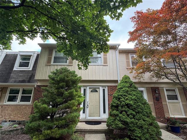 1775 Brentwood Drive, Troy, MI 48098