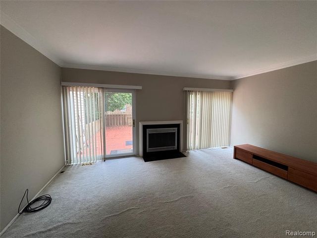 1775 Brentwood Drive, Troy, MI 48098