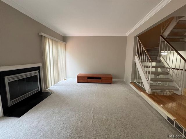 1775 Brentwood Drive, Troy, MI 48098