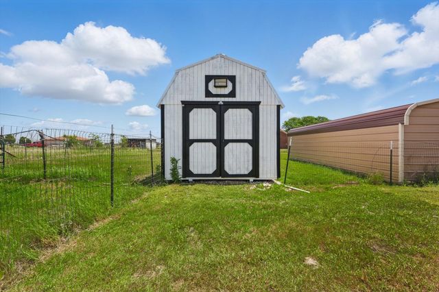 205 N Armstrong Road, Venus, TX 76084