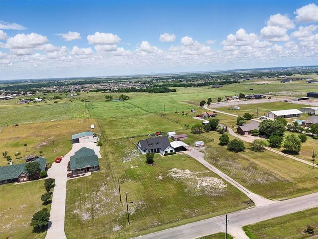 205 N Armstrong Road, Venus, TX 76084