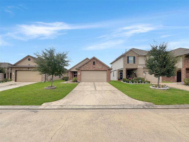 10307 Solitude Way, Houston, TX 77044