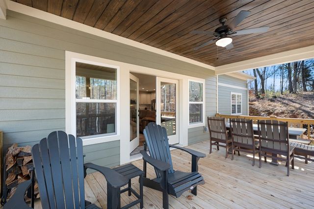 218 Oakwood Lane, Ellijay, GA 30540