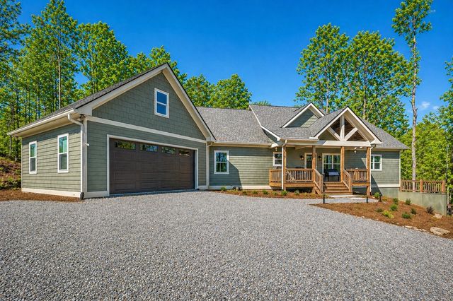 218 Oakwood Lane, Ellijay, GA 30540