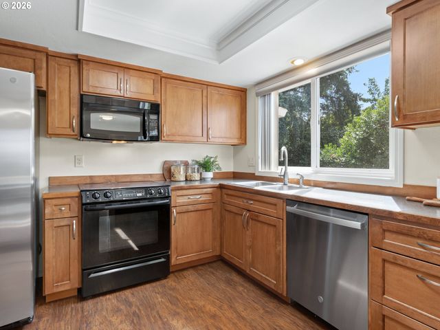 6127 Sw 161ST Pl, Beaverton, OR 97007