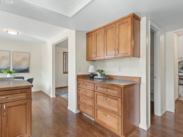 6127 Sw 161ST Pl, Beaverton, OR 97007