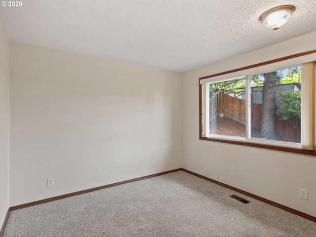 6127 Sw 161ST Pl, Beaverton, OR 97007