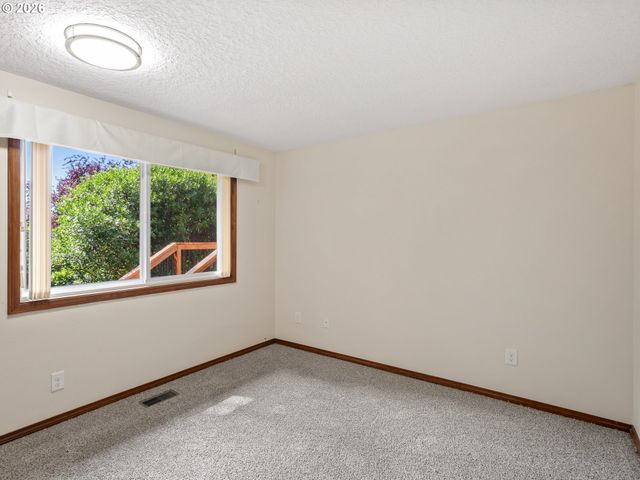 6127 Sw 161ST Pl, Beaverton, OR 97007