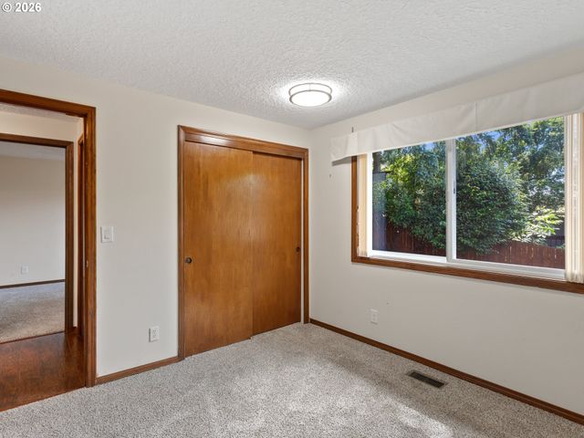 6127 Sw 161ST Pl, Beaverton, OR 97007