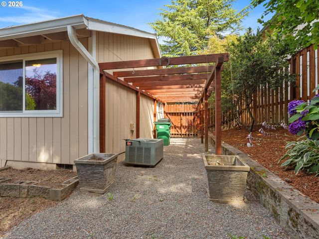 6127 Sw 161ST Pl, Beaverton, OR 97007