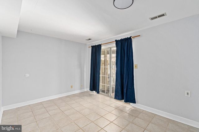 11209 KINGS CREST CT, Fredericksburg, VA 22407