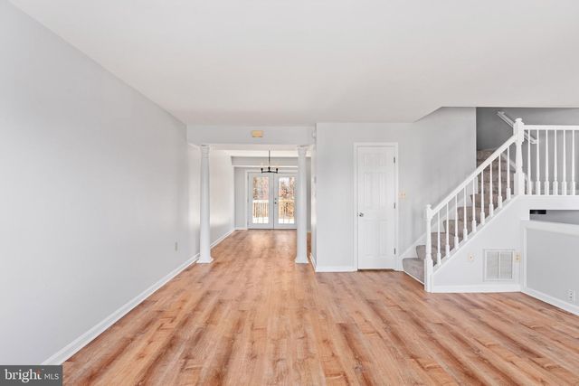 11209 KINGS CREST CT, Fredericksburg, VA 22407