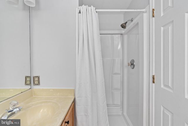 11209 KINGS CREST CT, Fredericksburg, VA 22407