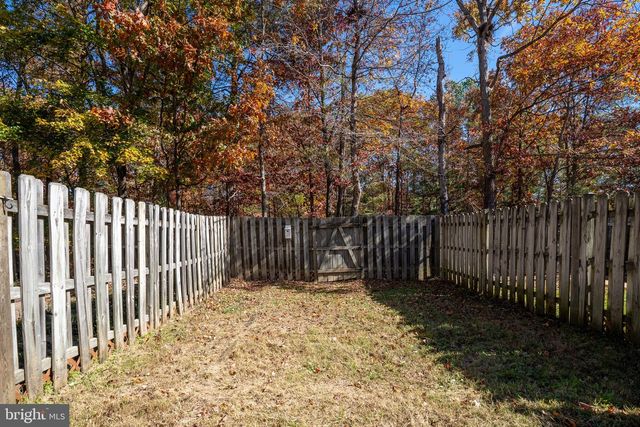 11209 KINGS CREST CT, Fredericksburg, VA 22407