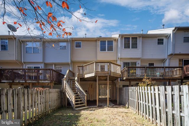 11209 KINGS CREST CT, Fredericksburg, VA 22407