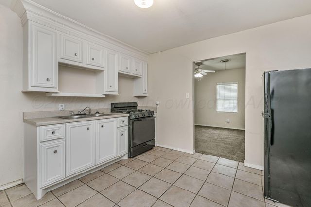 819-B N APACHE Street, Amarillo, TX 79107