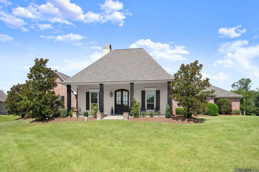 34375 Quarter Horse Ln, Walker, LA 70785