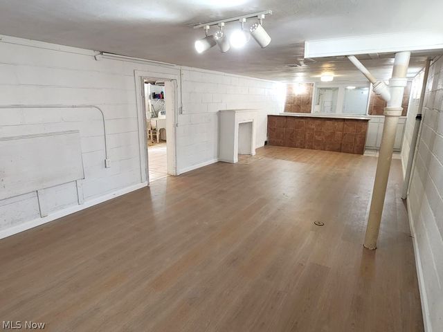 4102 Verona Road, South Euclid, OH 44121