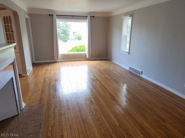 4102 Verona Road, South Euclid, OH 44121