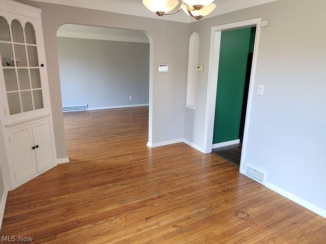 4102 Verona Road, South Euclid, OH 44121