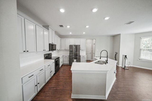 9406 Copperway, Converse, TX 78109