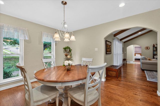 2400 Kings Country Drive, Irving, TX 75038