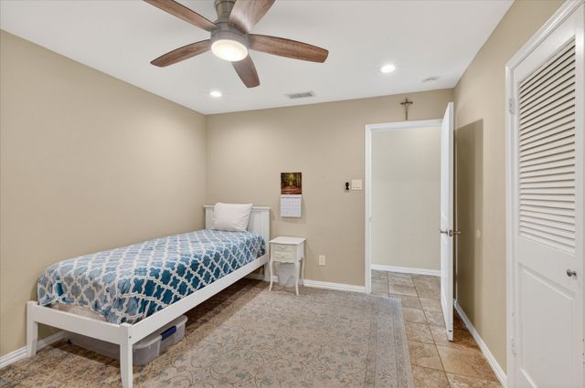 2400 Kings Country Drive, Irving, TX 75038