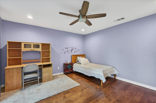 2400 Kings Country Drive, Irving, TX 75038