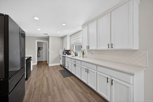 15262 Moonlit Grove, San Antonio, TX 78247