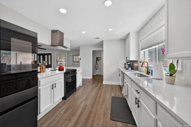 15262 Moonlit Grove, San Antonio, TX 78247