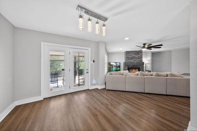 15262 Moonlit Grove, San Antonio, TX 78247