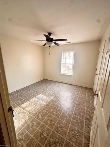 1609 Sunrise Valley Drive, Greensboro, NC 27405