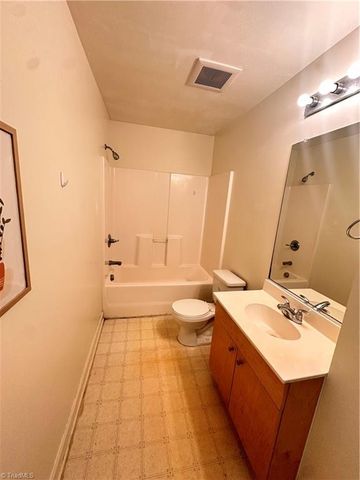 1609 Sunrise Valley Drive, Greensboro, NC 27405