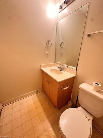 1609 Sunrise Valley Drive, Greensboro, NC 27405