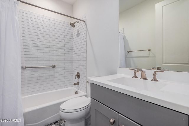 17362 W WILDWOOD Street, Surprise, AZ 85388