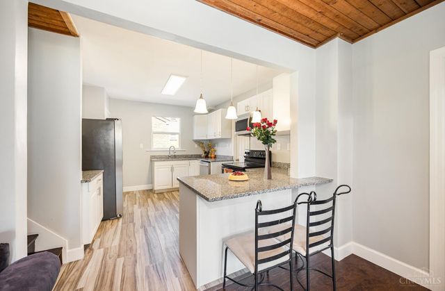 1944 Rockland Avenue, Cincinnati, OH 45230