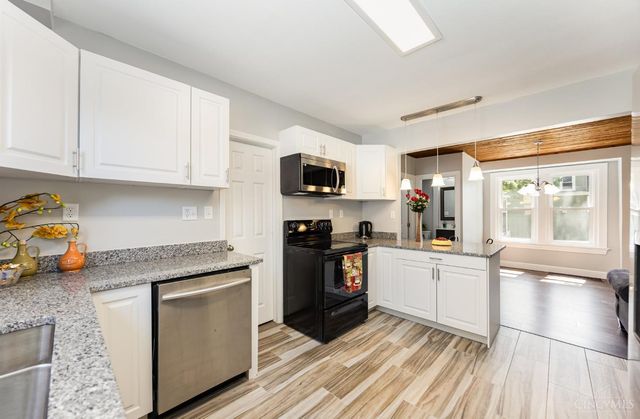 1944 Rockland Avenue, Cincinnati, OH 45230