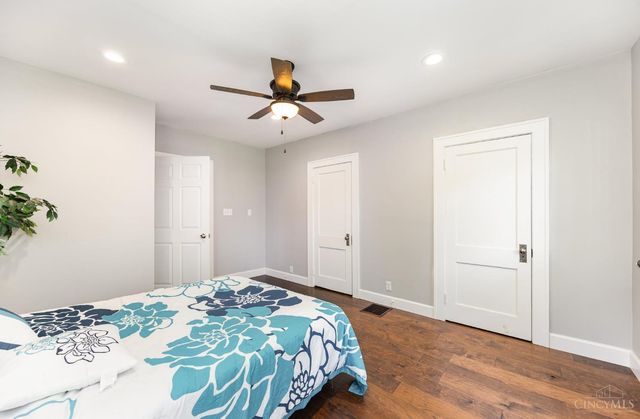 1944 Rockland Avenue, Cincinnati, OH 45230