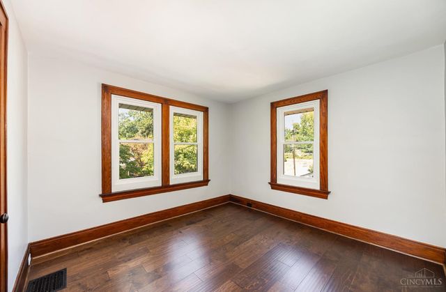 1944 Rockland Avenue, Cincinnati, OH 45230