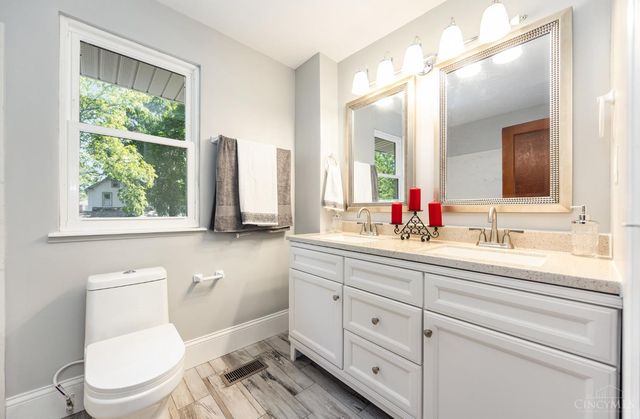 1944 Rockland Avenue, Cincinnati, OH 45230