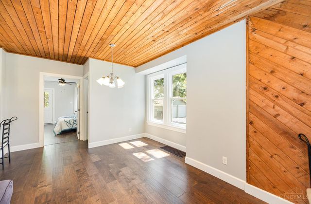 1944 Rockland Avenue, Cincinnati, OH 45230