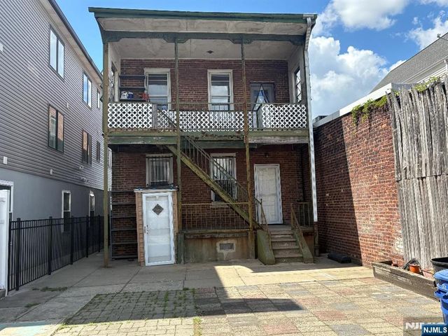 94 Elm Road, Newark, NJ 07105
